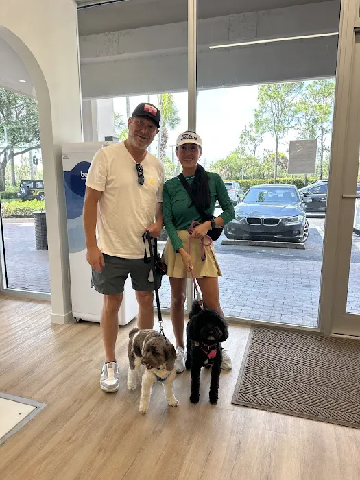 Petfolk Veterinary & Urgent Care - Wellington 4