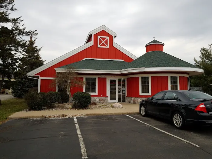 Red Barn Veterinary Clinic 7