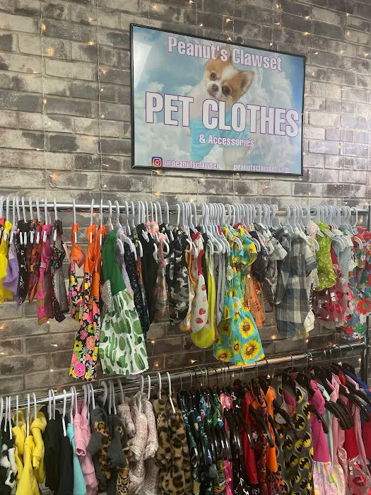 Peanut's Clawset 9