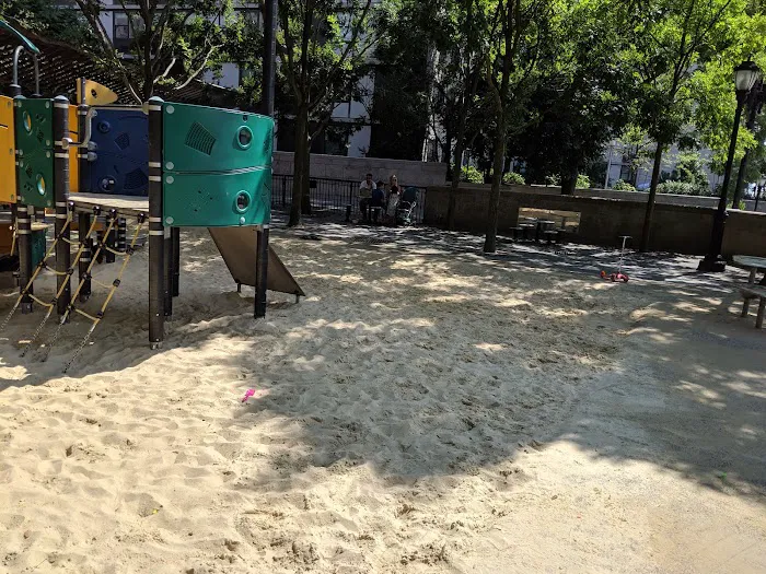 Sirius Dog Run 2