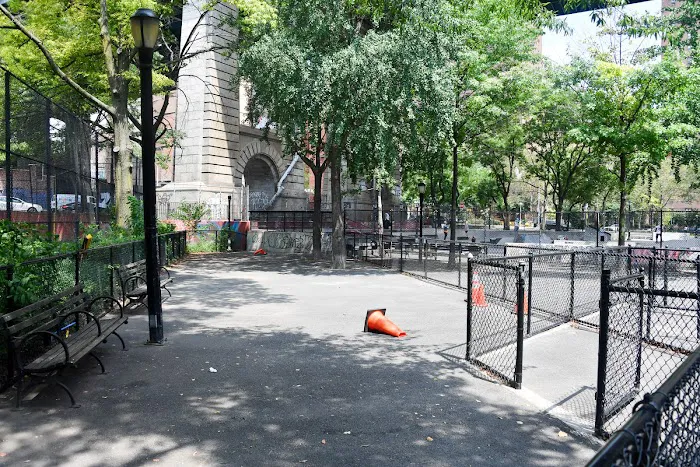 Coleman Oval Dog Run 7