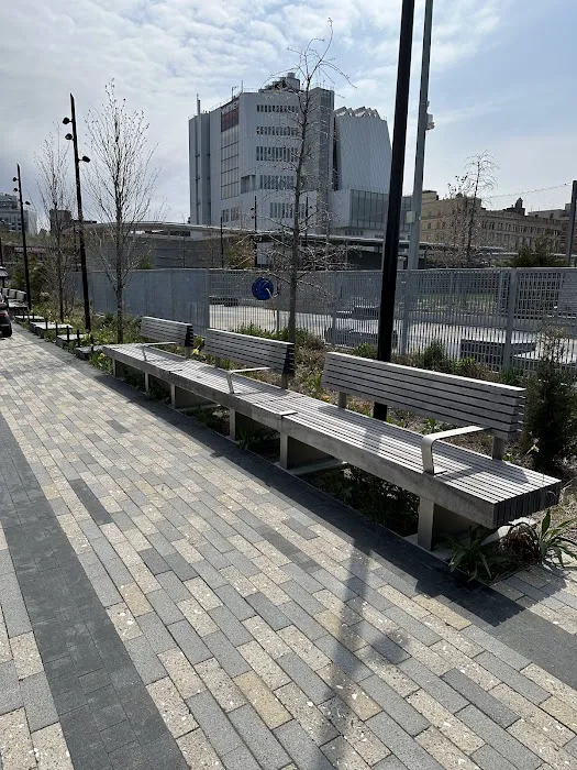 Gansevoort Peninsula Small Dog Park 10