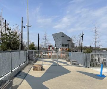 Gansevoort Peninsula Small Dog Park