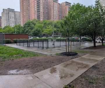 Shorecest Towers Dog Park