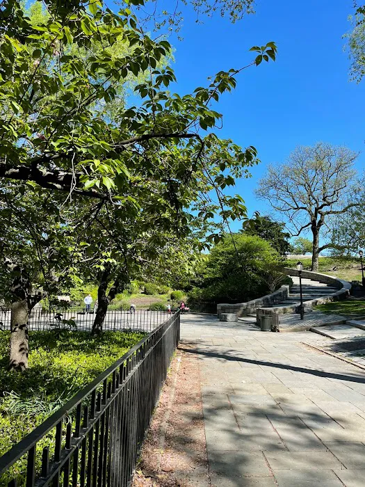 Carl Schurz Park Dog Runs 9