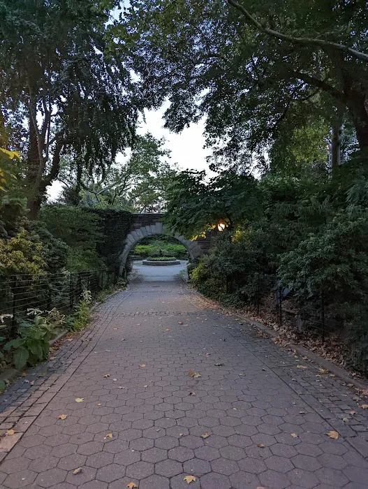 Carl Schurz Park Dog Runs 10