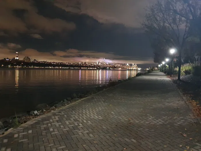 Edgewater Dog Park 3