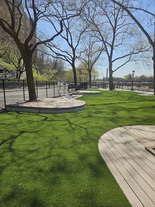 142nd Street Dog Run 4