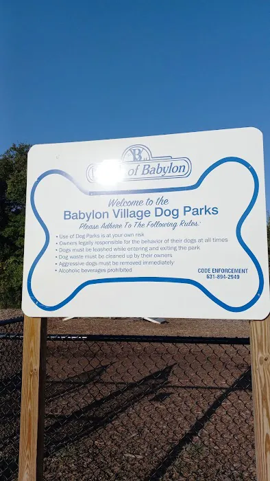 Babylon Village Dog Park (Argyle Lake) 5