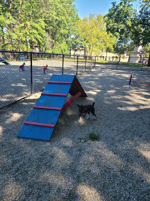 Armory Memorial Dog Park 3