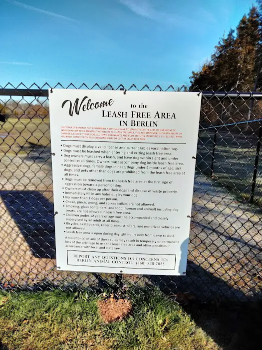 Berlin Dog Park (Leash Free Area) 10