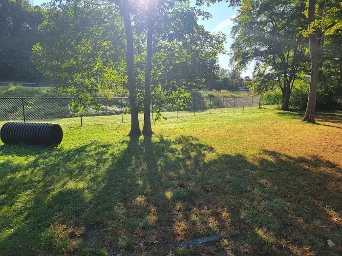 Putnam Lions Memorial Dog Park 10