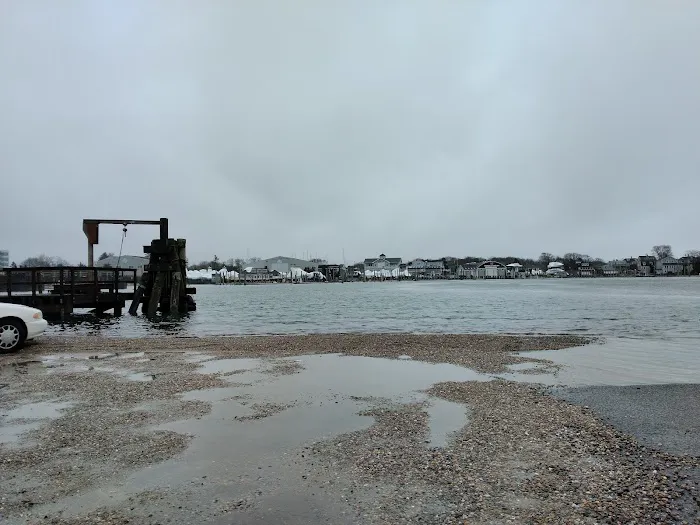 Hyannis Harbor Park 5