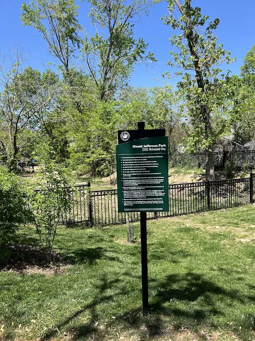 Mount Jefferson Dog Park 2