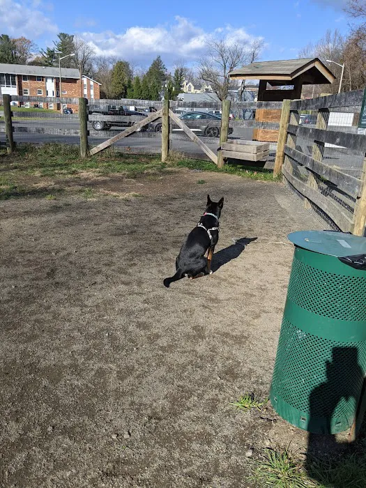 Warrenton Dog Park 4