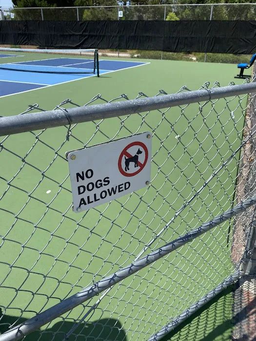 Eastern oak park - dog park 6