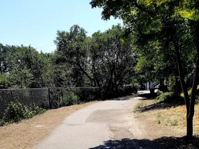 Linda Ave Dog Park 8