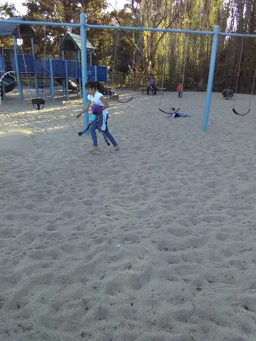 Hilliard Comstock Northwest Community Dog Park 3