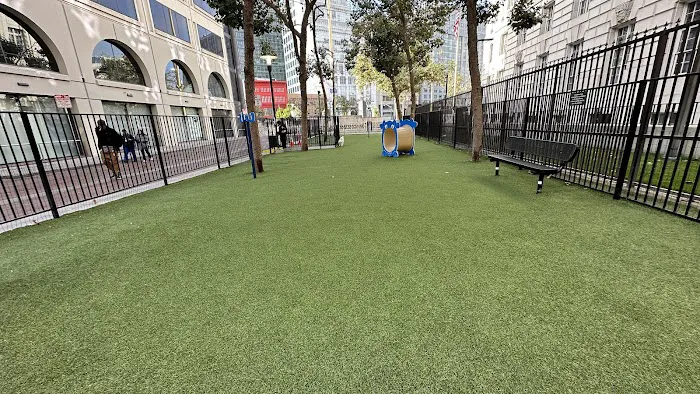 U.N. Plaza Dog Park 8