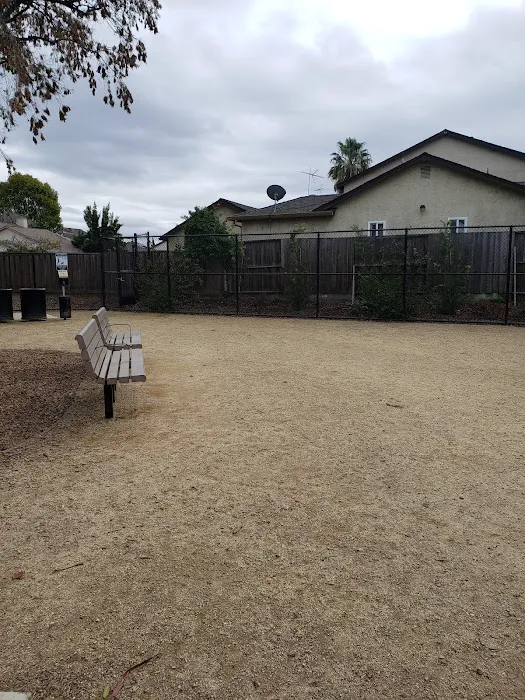 Creighton Dog Park 7