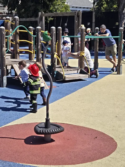 Upper Noe Dog Play Area 2