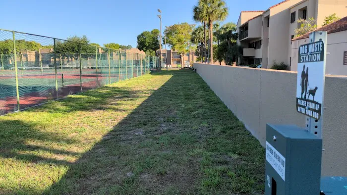 Happy Tappy Dog Park 1