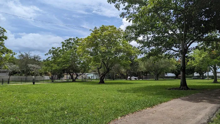 Poinciana Park 6