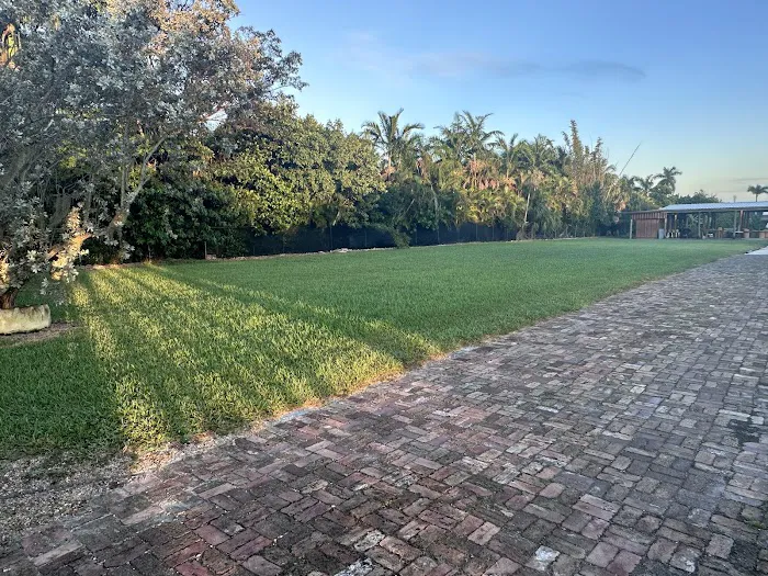 LMN Private Dog Park 1