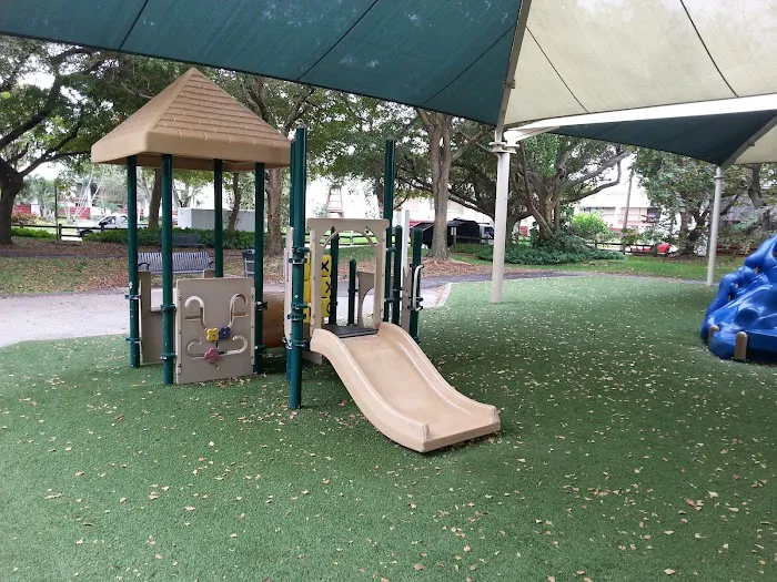Emerald Hills Lakes Park & Dog Park 2