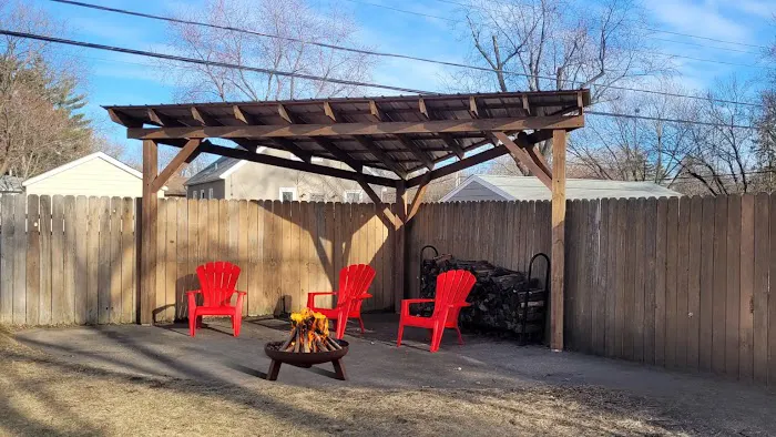 Crystal Sniffspot- PRIVATE RENTAL Dog Park 1