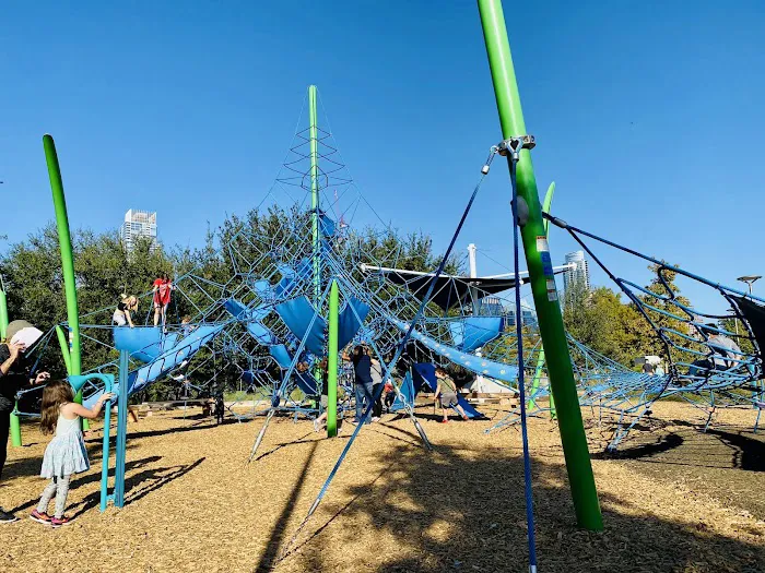 Auditorium Shores Dog Park 9