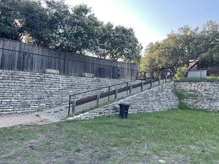 London Lane Dog Park 4