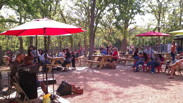 Dog House Drinkery & Dog Park 8