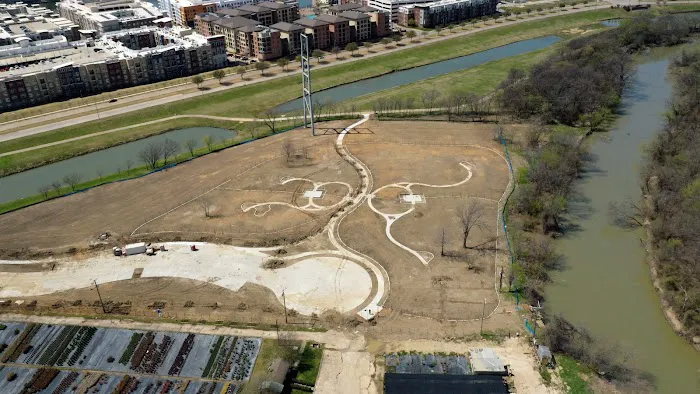 Paws Colinas Dog Park 9