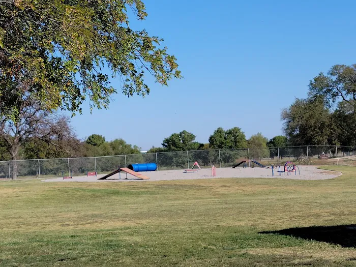 Z Bonz Dog Park 8