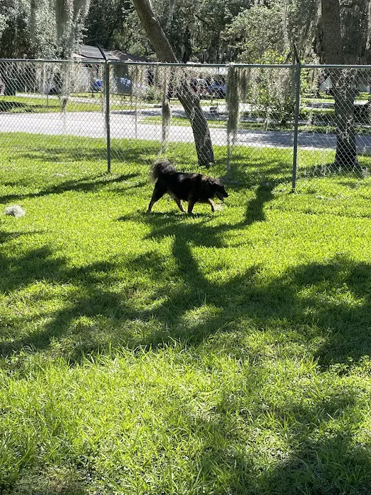 Carla Gnann-Thompson Memorial Dog Park 6