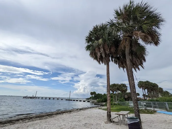 Picnic Island Beach Dog Park 6