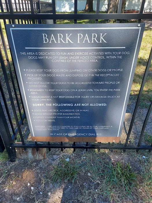 Parker’s Landing Dog Park 1
