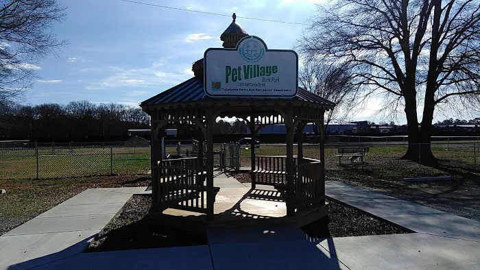 Pet Village Bark Park 2