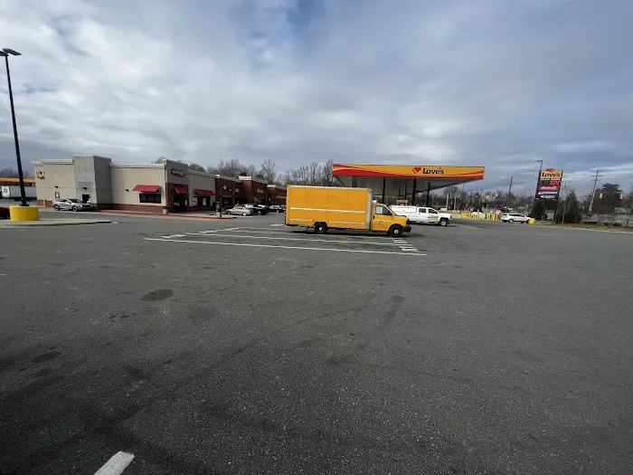 Dog Park at Love’s Travel Stops 9