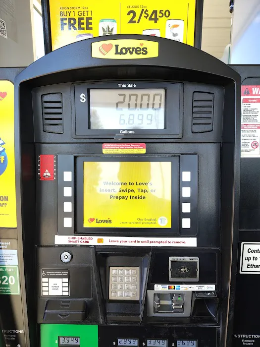 Dog Park at Love’s Travel Stops 2