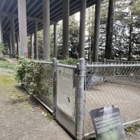 I-5 Colonnade Off-Leash Area ico