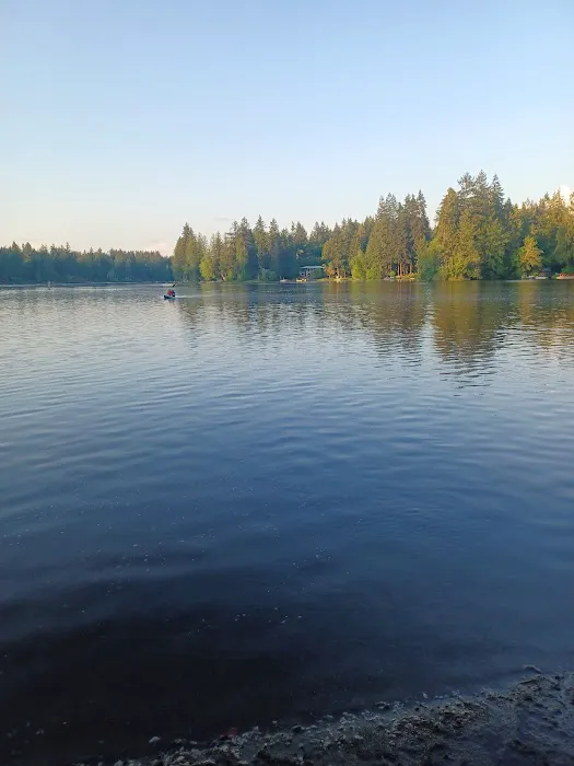 Beaver Lake Off-Leash Dog Park 7