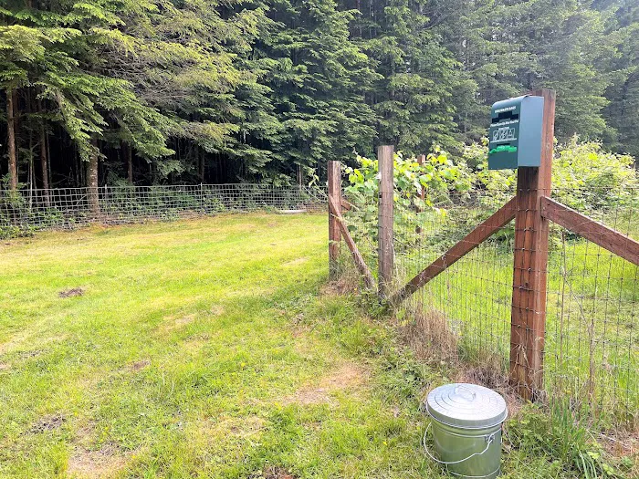 Tolt Tail-Waggin Sniffspot - Private Dog Park rental 4