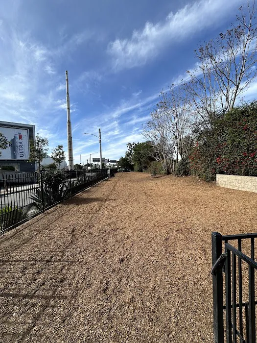 L.A. Live Large Dogs Park 2