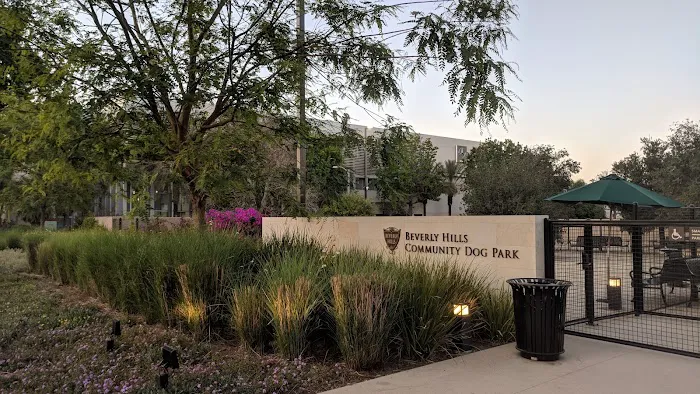 Beverly Hills Dog Park 4
