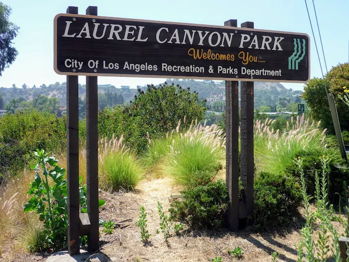 Laurel Canyon Dog Park 4