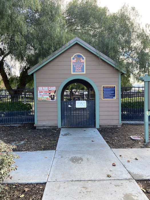 La Sierra Dog Park 8