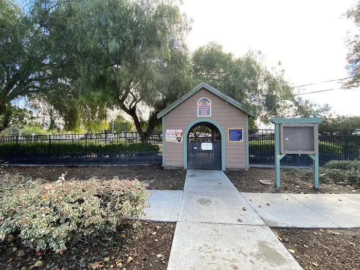 La Sierra Dog Park 6