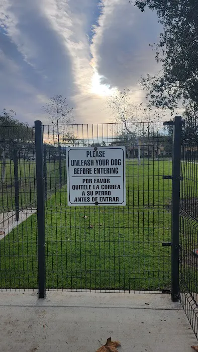 Windrow Off-leash Dog Park 2